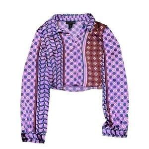 NWOT House of Harlow silk-feel button up cropped shirt in size M